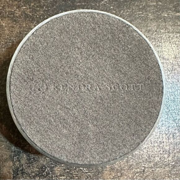 Kendra Scott Mini Dome Box - Variegated Pyrite/Antique Silver - Picture 4 of 4